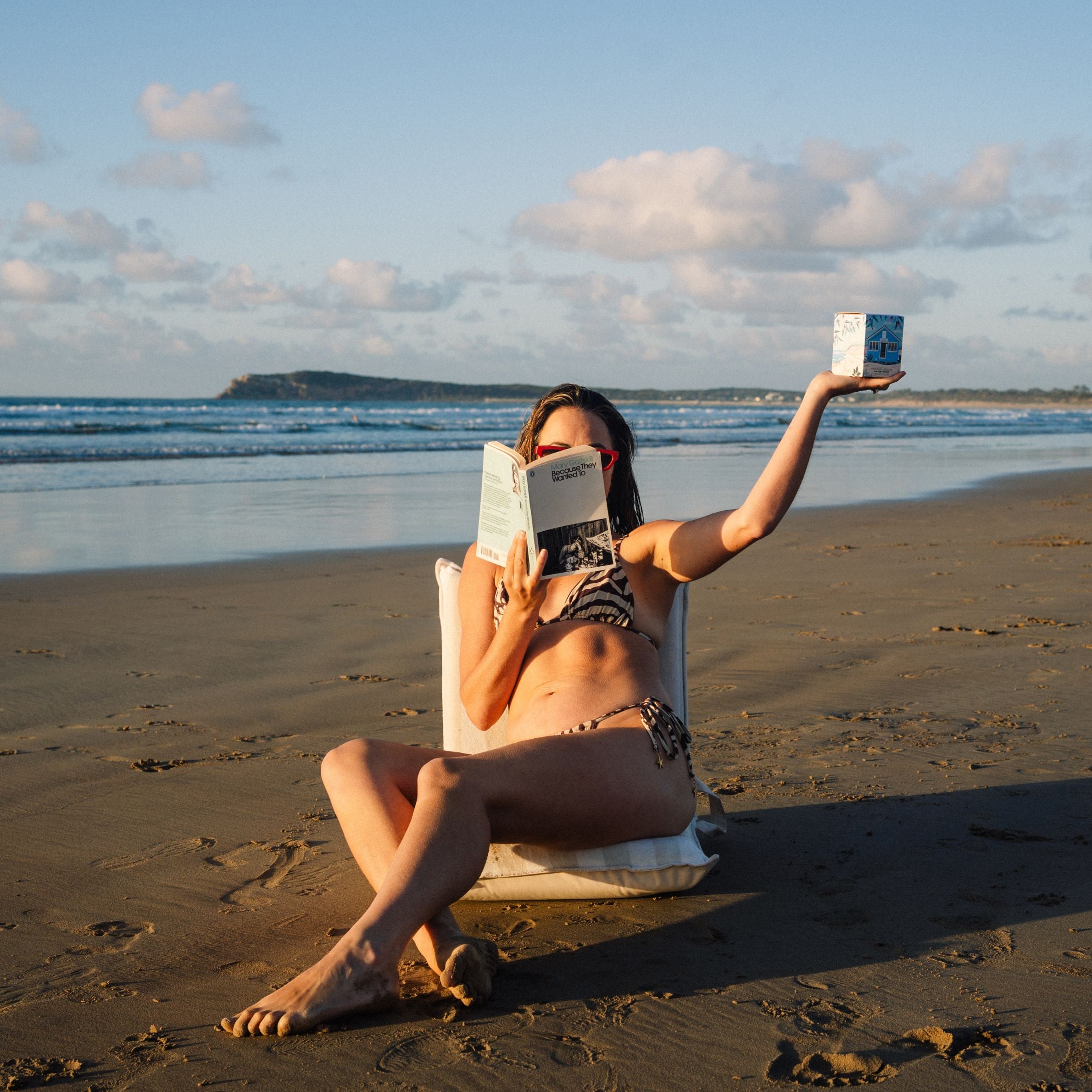 Fresh Sage + Driftwood - Small 220 g